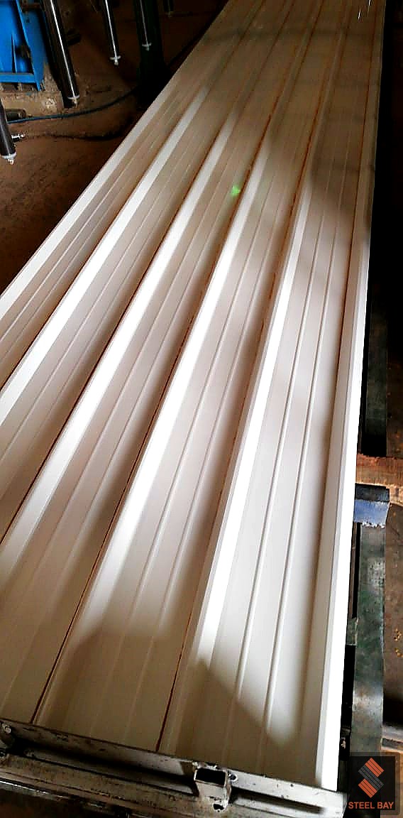 Sandwich panel production line
